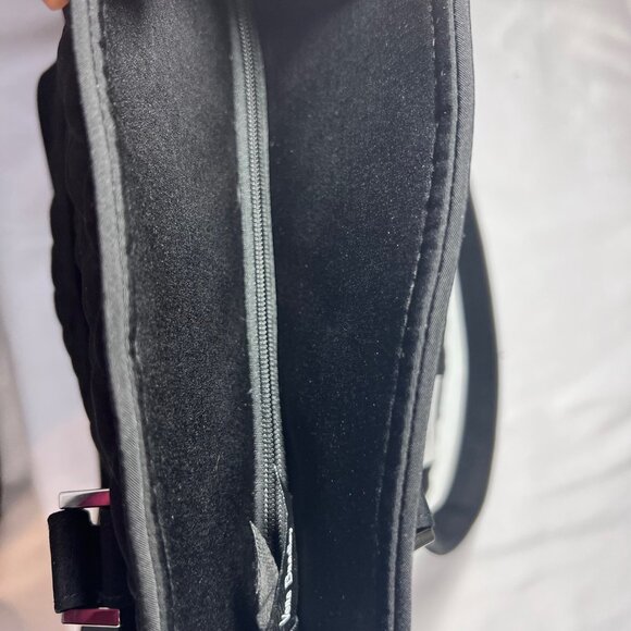 Vera Bradley Glenna Tote/Shoulder Purse-NWT-Black, Red Roses, Green-Quilted- - Picture 10 of 14